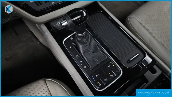 KIA CARNIVAL 11-SEATER PRESTIGE