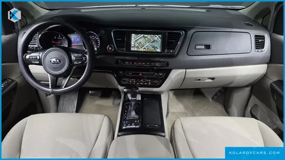 KIA CARNIVAL 9-SEATER LUXURY