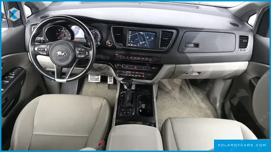 KIA CARNIVAL 9-SEATER LUXURY