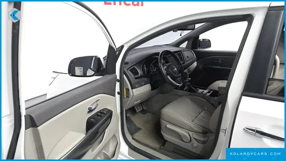 KIA CARNIVAL 9-SEATER LUXURY