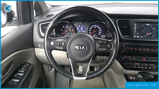 KIA CARNIVAL 9-SEATER LUXURY
