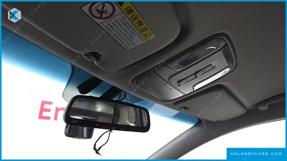 KIA CARNIVAL 9-SEATER LUXURY