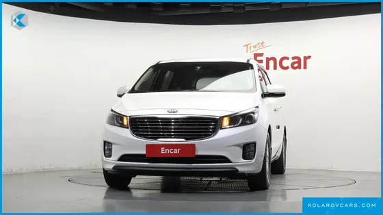 KIA CARNIVAL 11-SEATER LUXURY
