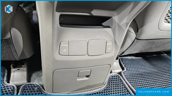 KIA CARNIVAL 9-SEATER PRESTIGE