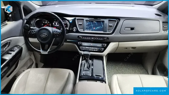 KIA CARNIVAL 9-SEATER NOBLESSE SPECIAL