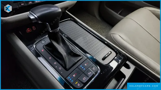 KIA CARNIVAL 9-SEATER NOBLESSE SPECIAL