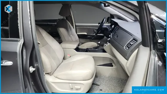 KIA CARNIVAL 9-SEATER NOBLESSE SPECIAL
