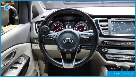 KIA CARNIVAL 9-SEATER NOBLESSE SPECIAL