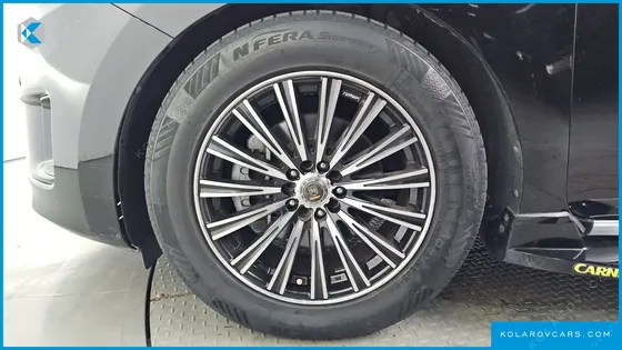 KIA CARNIVAL 11-SEATER PRESTIGE