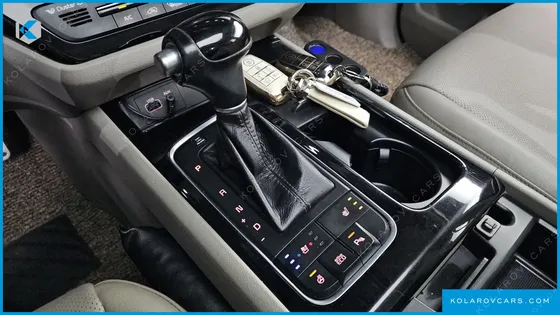 KIA CARNIVAL 11-SEATER PRESTIGE