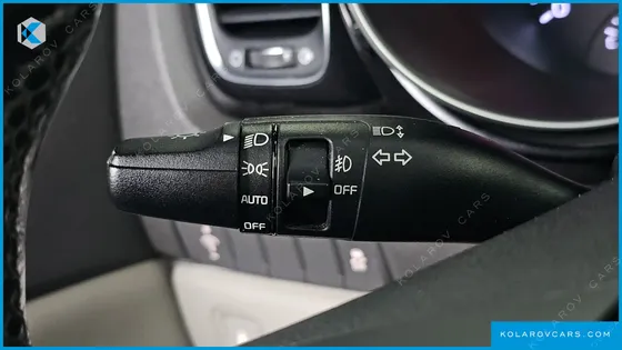 KIA CARNIVAL 11-SEATER PRESTIGE