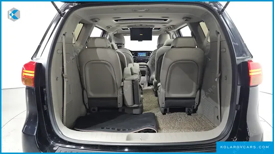 KIA CARNIVAL 11-SEATER PRESTIGE