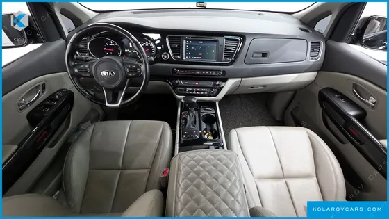 KIA CARNIVAL 7-SEATER LIMOUSINE
