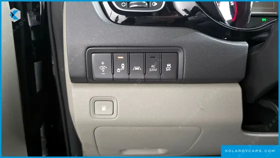 KIA CARNIVAL 7-SEATER LIMOUSINE