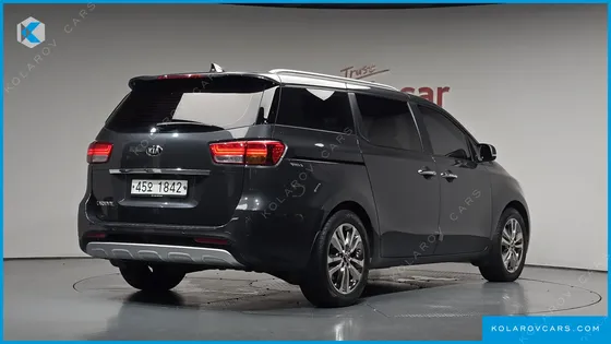 KIA CARNIVAL 9-SEATER PRESTIGE