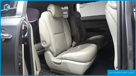 KIA CARNIVAL 9-SEATER PRESTIGE
