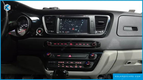 KIA CARNIVAL 9-SEATER PRESTIGE