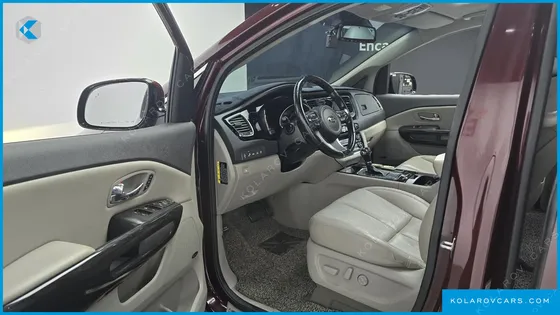 KIA CARNIVAL GASOLINE 7-SEATER LIMOUSINE