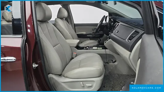 KIA CARNIVAL GASOLINE 7-SEATER LIMOUSINE