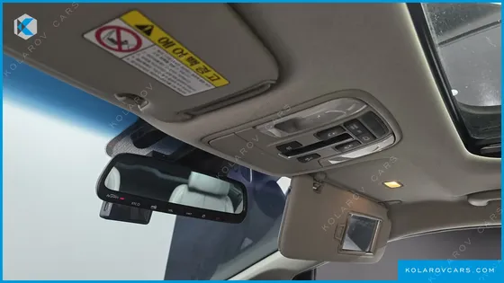 KIA CARNIVAL GASOLINE 7-SEATER LIMOUSINE