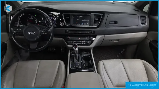 KIA CARNIVAL 9-SEATER NOBLESSE