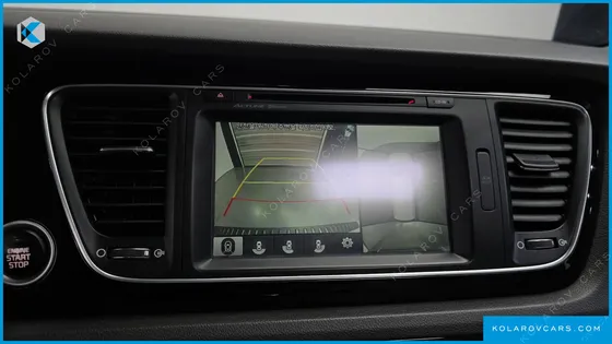 KIA CARNIVAL 9-SEATER NOBLESSE