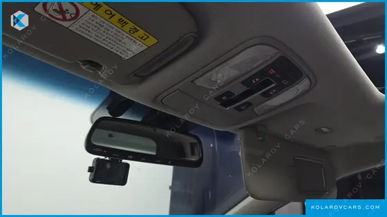 KIA CARNIVAL 9-SEATER NOBLESSE