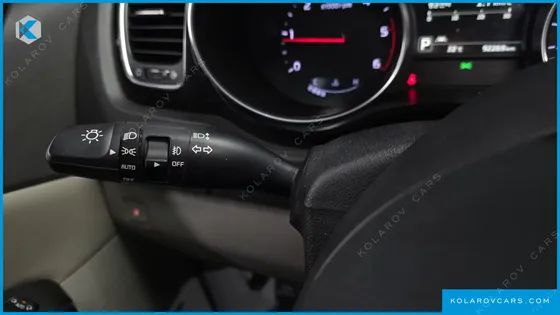 KIA CARNIVAL 9-SEATER NOBLESSE