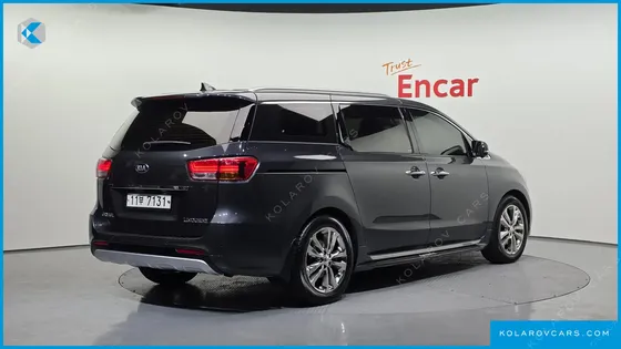 KIA CARNIVAL 7-SEATER LIMOUSINE