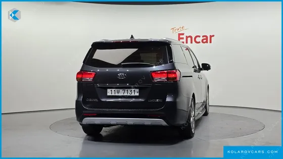 KIA CARNIVAL 7-SEATER LIMOUSINE