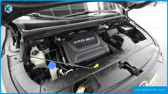 KIA CARNIVAL 9-SEATER PRESTIGE