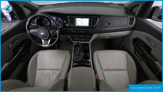 KIA CARNIVAL 9-SEATER PRESTIGE