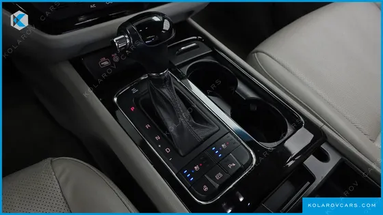KIA CARNIVAL 9-SEATER PRESTIGE