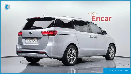 KIA CARNIVAL 9-SEATER PRESTIGE