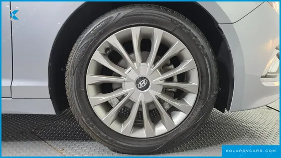 HYUNDAI SONATA 2.0 SMART