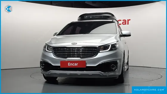 KIA CARNIVAL 9-SEATER LUXURY