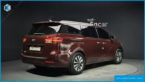 KIA CARNIVAL 11-SEATER NOBLESSE