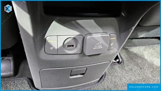 KIA CARNIVAL 11-SEATER NOBLESSE