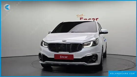 KIA CARNIVAL 9-SEATER NOBLESSE