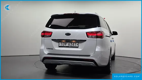 KIA CARNIVAL 9-SEATER NOBLESSE