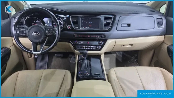 KIA CARNIVAL 9-SEATER NOBLESSE