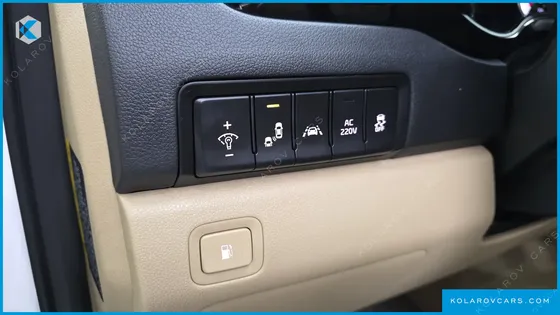 KIA CARNIVAL 9-SEATER NOBLESSE