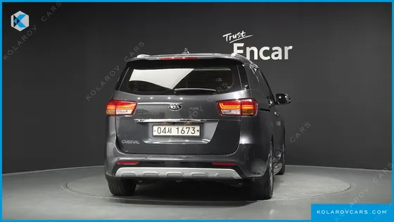 KIA CARNIVAL 9-SEATER NOBLESSE SPECIAL