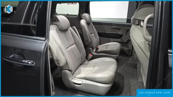 KIA CARNIVAL 9-SEATER NOBLESSE SPECIAL