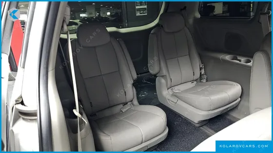 KIA CARNIVAL 9-SEATER NOBLESSE