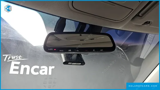 KIA CARNIVAL 9-SEATER NOBLESSE