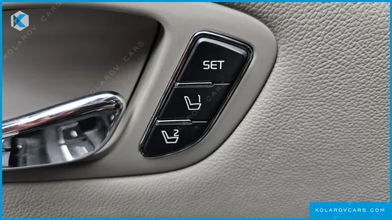 KIA CARNIVAL 9-SEATER NOBLESSE