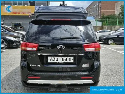 KIA CARNIVAL GASOLINE 9-SEATER HI-LIMOUSINE