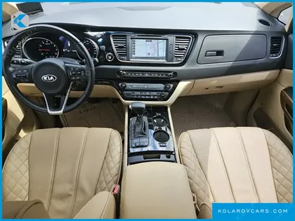 KIA CARNIVAL GASOLINE 9-SEATER HI-LIMOUSINE