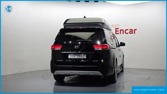 KIA CARNIVAL 9-SEATER HI-LIMOUSINE